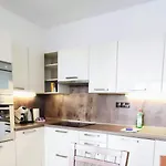 شقة Mills - Free Parking - Balcony With View - Close To Nivy Mall