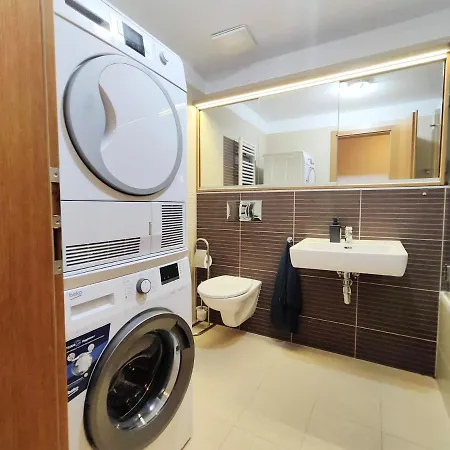 Апартаменты Mills - Free Parking - Balcony With View - Close To Nivy Mall *