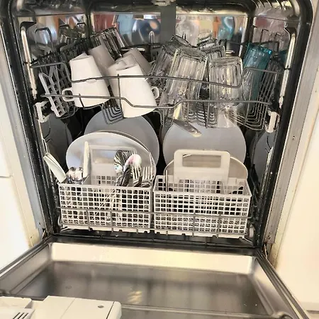 Mills - Free Parking - Balcony With View - Close To Nivy Mall Апартаменты *