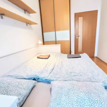 Mills - Free Parking - Balcony With View - Close To Nivy Mall * Bratislava