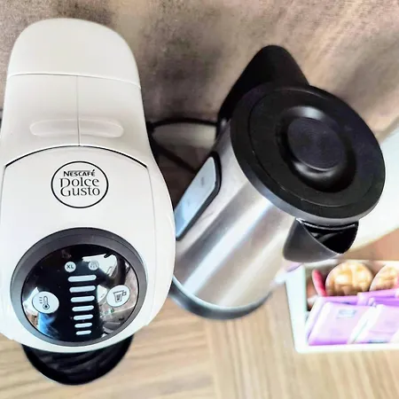 Mills - Free Parking - Balcony With View - Close To Nivy Mall Apartamento