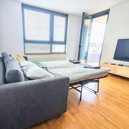 Appartamento Mills - Free Parking - Balcony With View - Close To Nivy Mall *