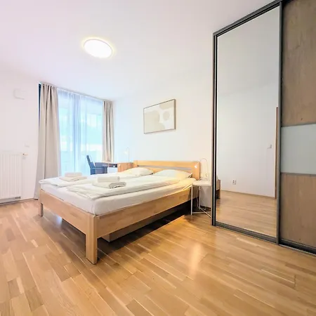 Mills - Free Parking - Balcony With View - Close To Nivy Mall Апартаменты