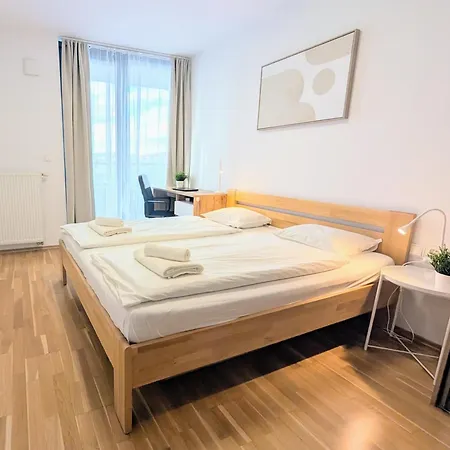 Mills - Free Parking - Balcony With View - Close To Nivy Mall *