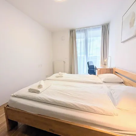 Mills - Free Parking - Balcony With View - Close To Nivy Mall Διαμέρισμα *