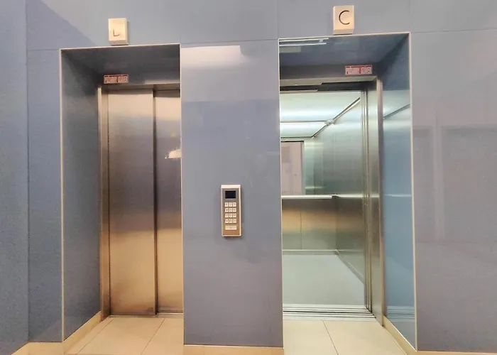 Apartament Mills - Free Parking - Balcony With View - Close To Nivy Mall