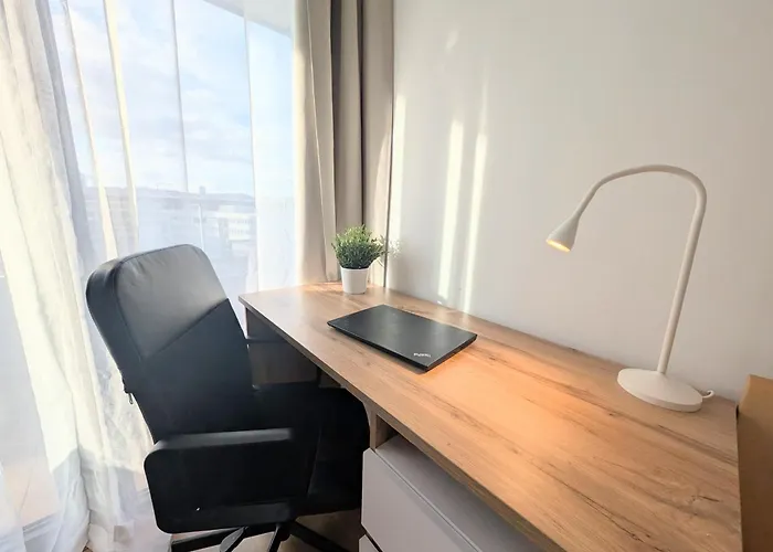 Mills - Free Parking - Balcony With View - Close To Nivy Mall Apartament *