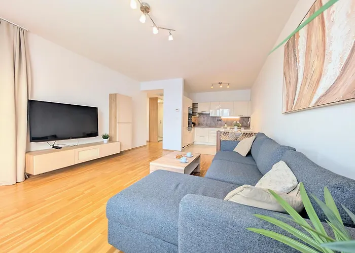 Mills - Free Parking - Balcony With View - Close To Nivy Mall *