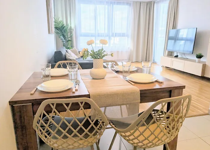 Mills - Free Parking - Balcony With View - Close To Nivy Mall Apartament *