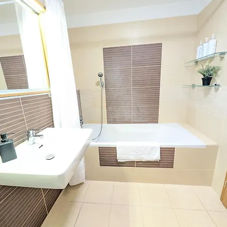 Mills - Free Parking - Balcony With View - Close To Nivy Mall Apartmán Bratislava