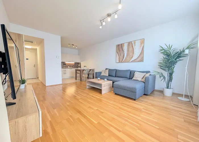 Mills - Free Parking - Balcony With View - Close To Nivy Mall