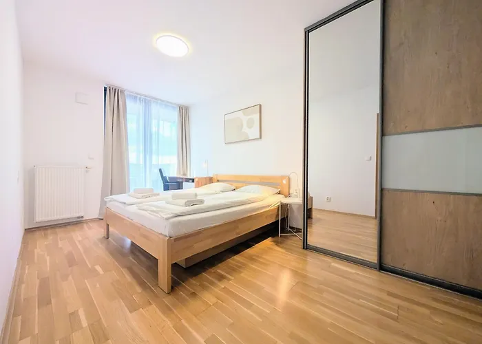 Mills - Free Parking - Balcony With View - Close To Nivy Mall Apartmán